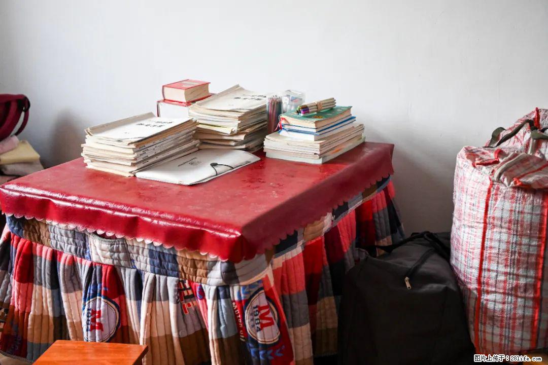 全网追的“扁担女孩”,找了一份暑假工,时薪12元 - 固原生活资讯 - 固原28生活网 guyuan.28life.com